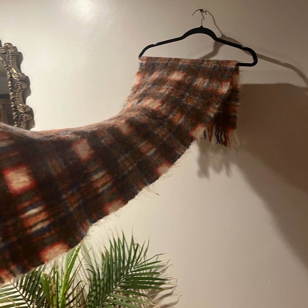 Plaid wool sweater. Super high quality. - Picture 4 of 5